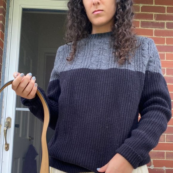 Handsome Joe - Joseph Abboud unisex sweater - Picture 4 of 5